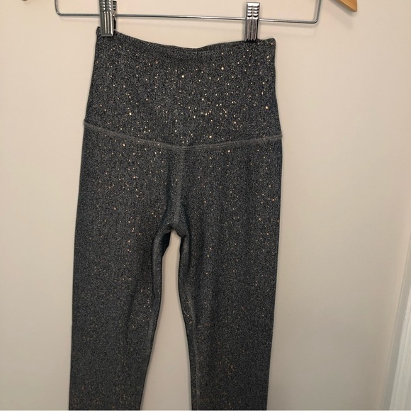 BEYOND YOGA Alloy Ombre Speckled Midi Leggings Size XS - Picture 14 of 15